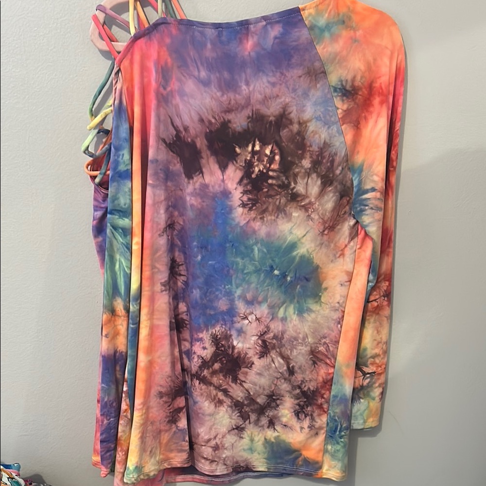 Tie-Dye Multicolor Women's Top - Picture 4 of 4